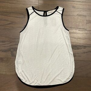 NWT LOFT Petite Polka Dot Shell - Size SP